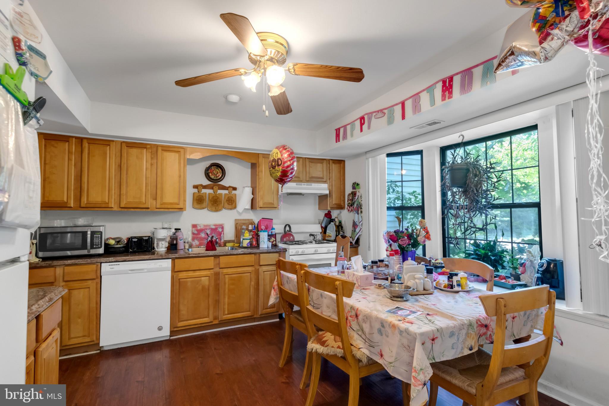 310 Cherrywood Drive Clementon, NJ 08021 - Photo 9 of 28
