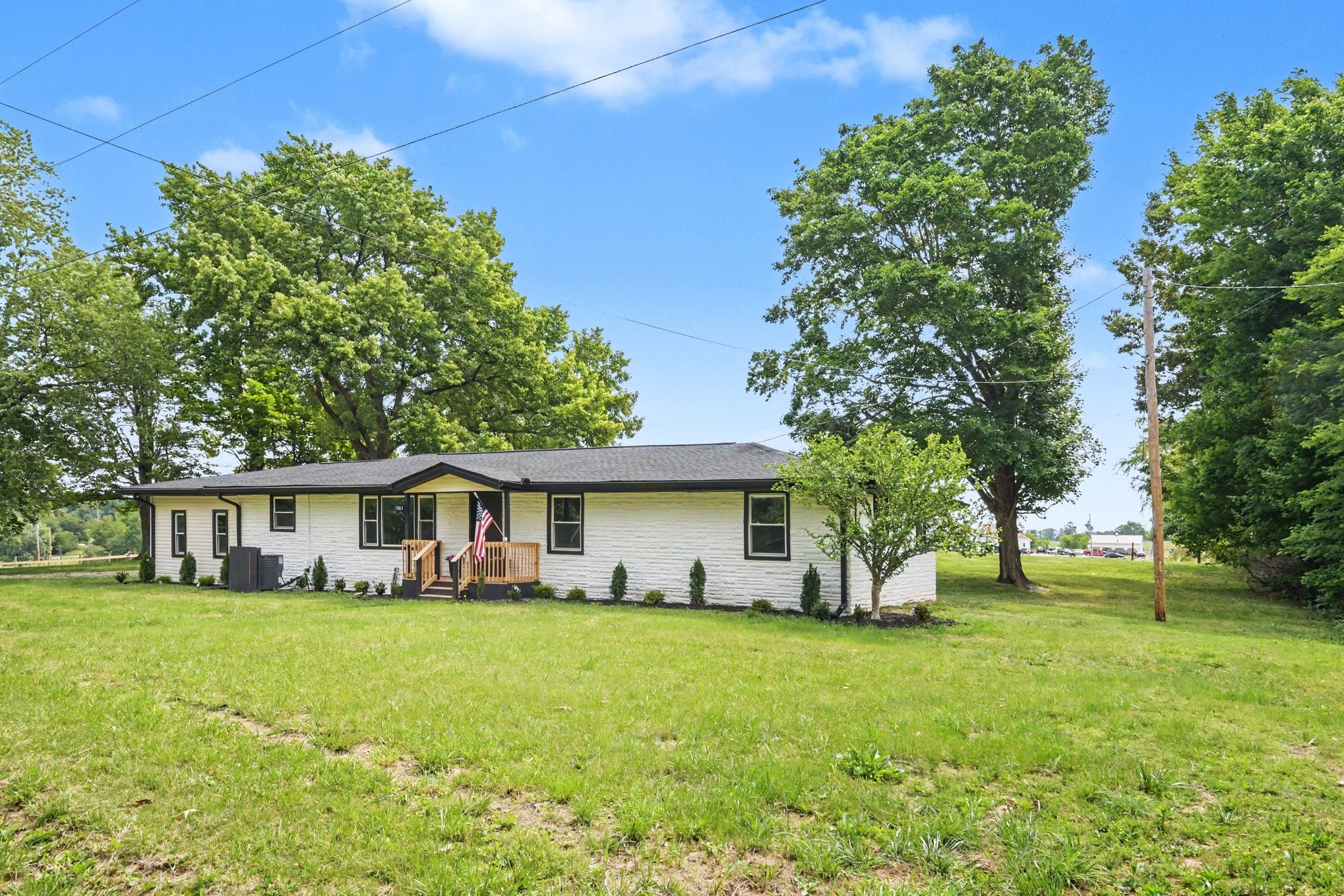 5963 Wayman Dunn Road Springfield, TN 37172 - Photo 2 of 35
