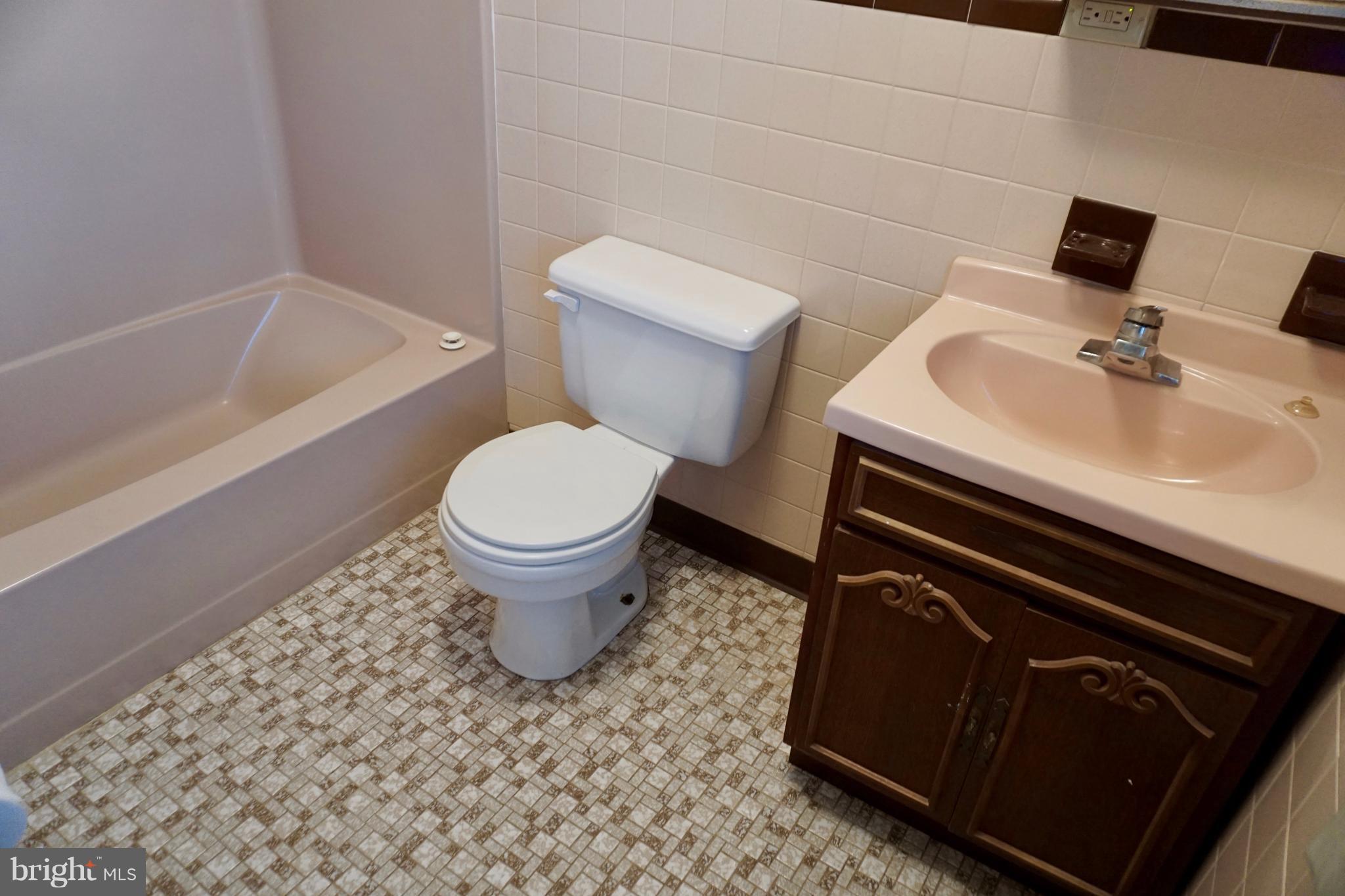 50 Stayman Drive Ranson, WV 25438 - Photo 20 of 27 Bath
