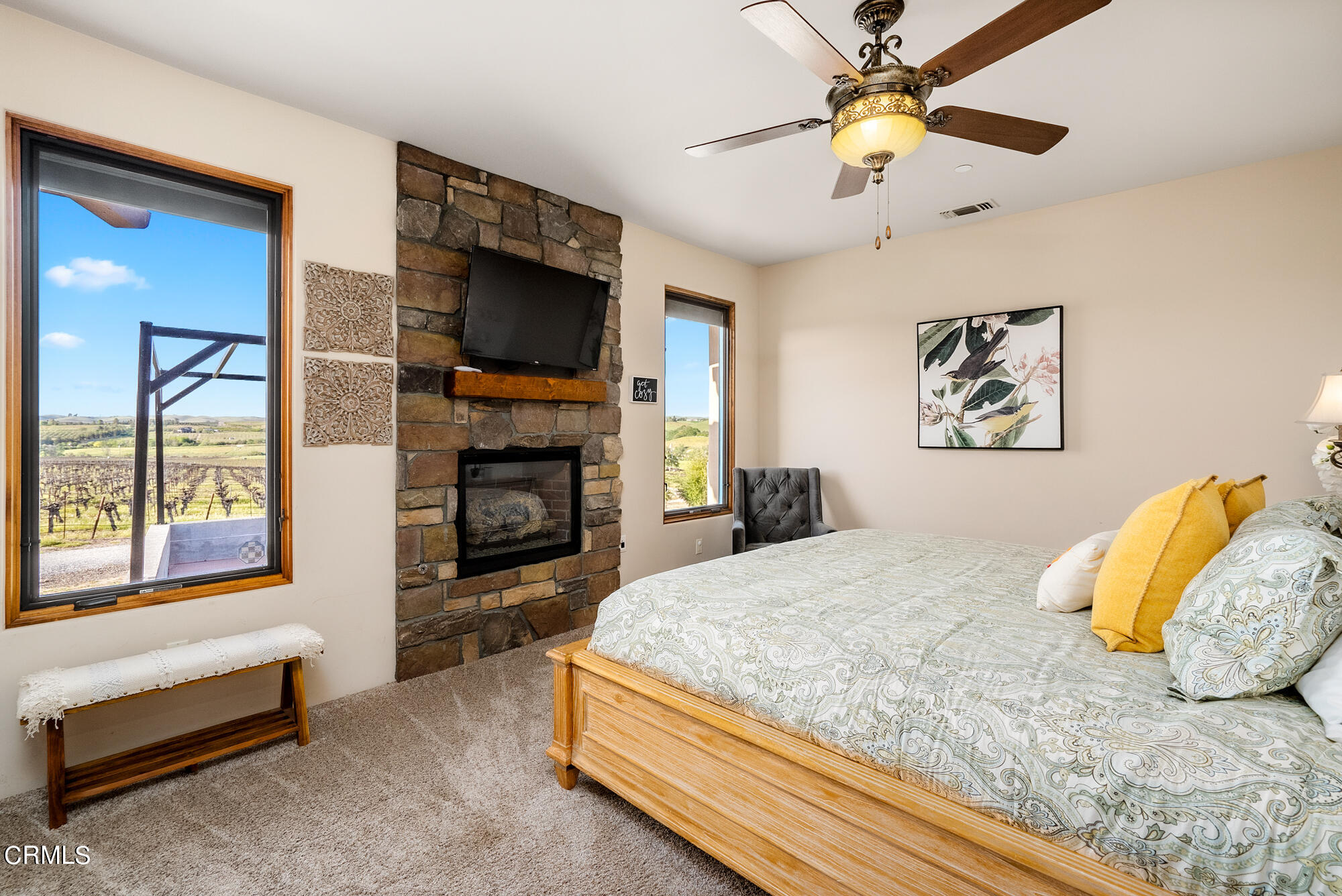 6060 Jardine Road Paso Robles, CA 93446 - Photo 28 of 74 a bedroom with a bed and a television