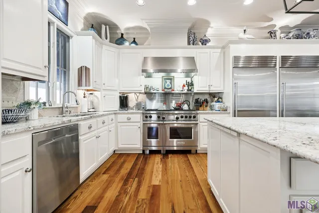 $1,499,900 | 18467 East Village Way Drive, Baton Rouge, LA 70810