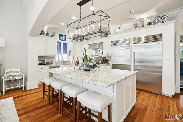 $1,499,900 | 18467 East Village Way Drive, Baton Rouge, LA 70810