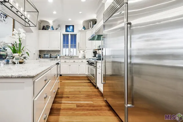 $1,499,900 | 18467 East Village Way Drive, Baton Rouge, LA 70810