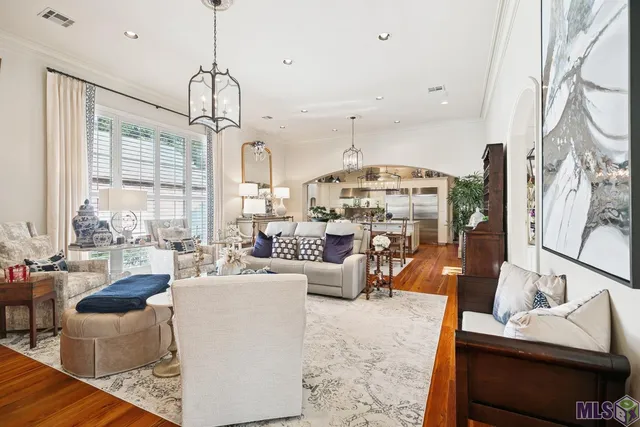 $1,499,900 | 18467 East Village Way Drive, Baton Rouge, LA 70810