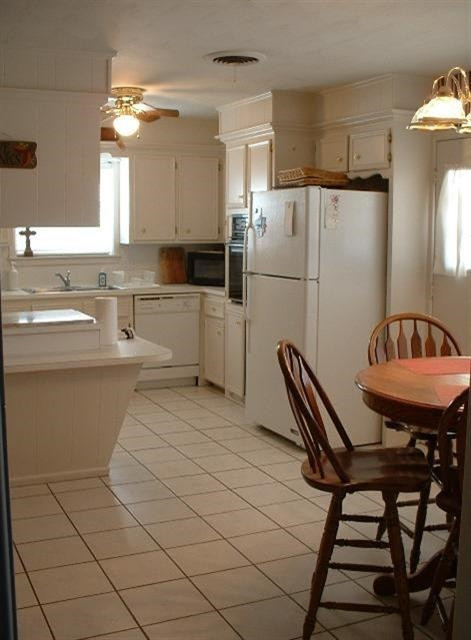 3012 68th Street Lubbock, TX 79413 - Photo 3 of 10 Photo 3