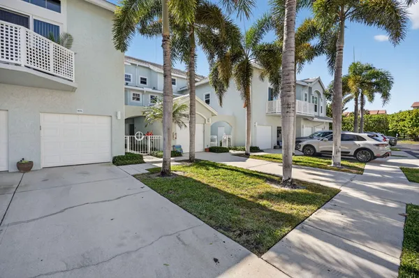 $3,800 | 805 Mainsail Circle, Jupiter, FL 33477