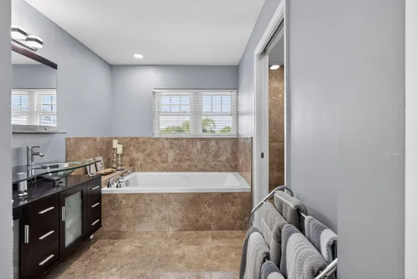 $3,800 | 805 Mainsail Circle, Jupiter, FL 33477