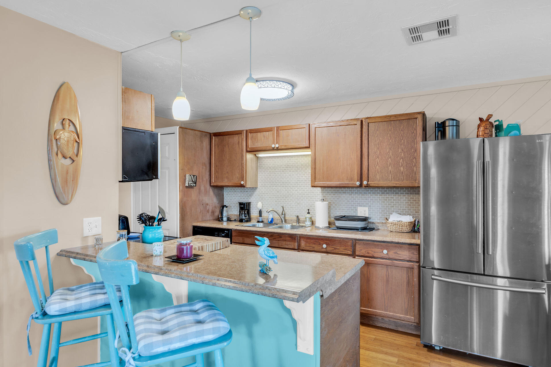 111 Stirrup Key Woods Road, Unit 2A1 Marathon, FL 33050 - Photo 8 of 26 Kitchen with Breakfast Bar