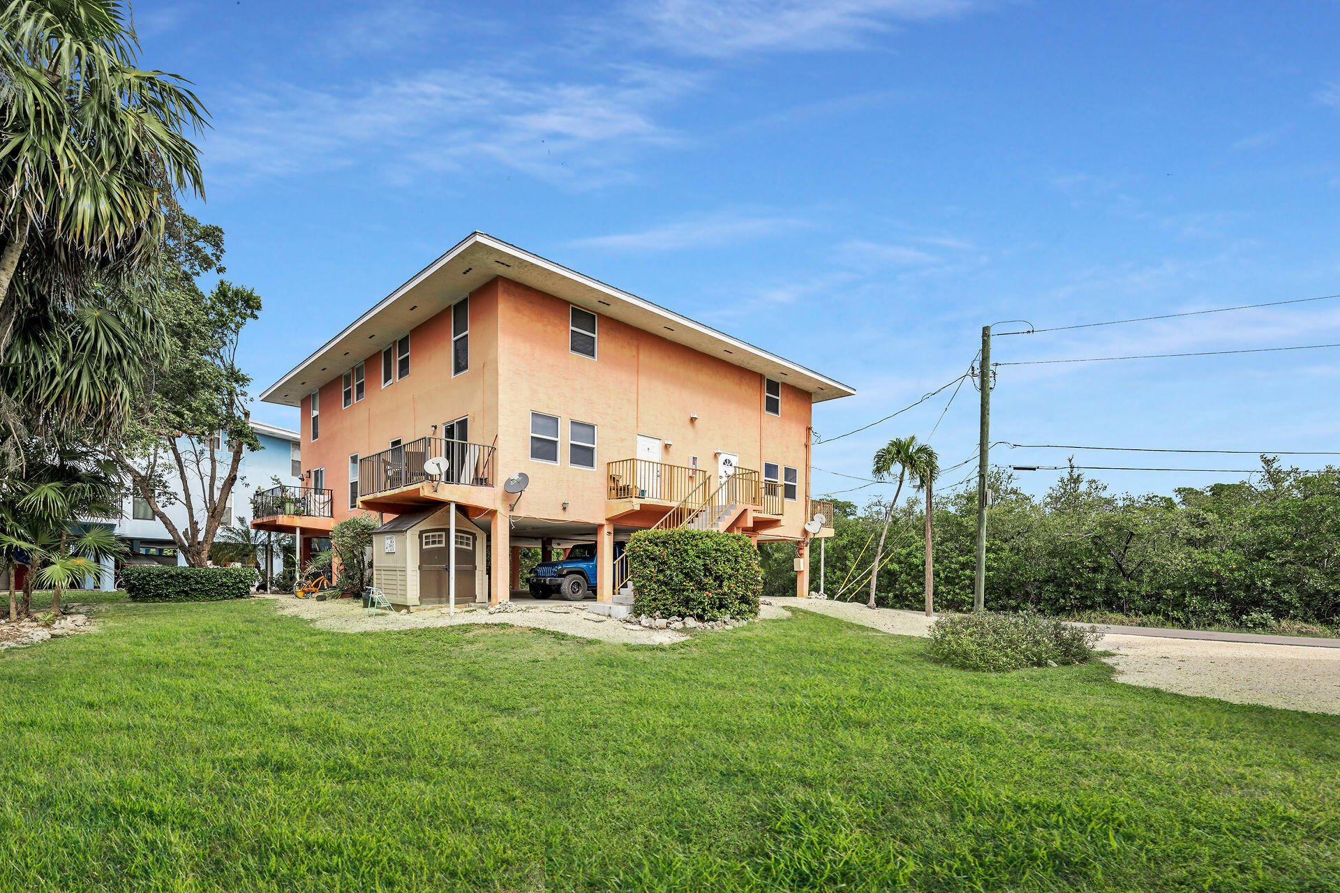 111 Stirrup Key Woods Road, Unit 2A1 Marathon, FL 33050 - Photo 19 of 26 Side View of Building