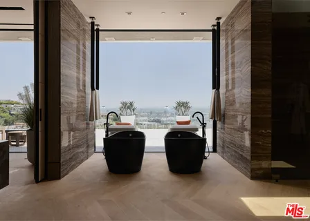 $68,000,000 | 9330 Flicker Way, Los Angeles, CA 90069