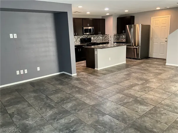 $2,300 | 3160 Teaderman Walk, Henderson, NV 89044