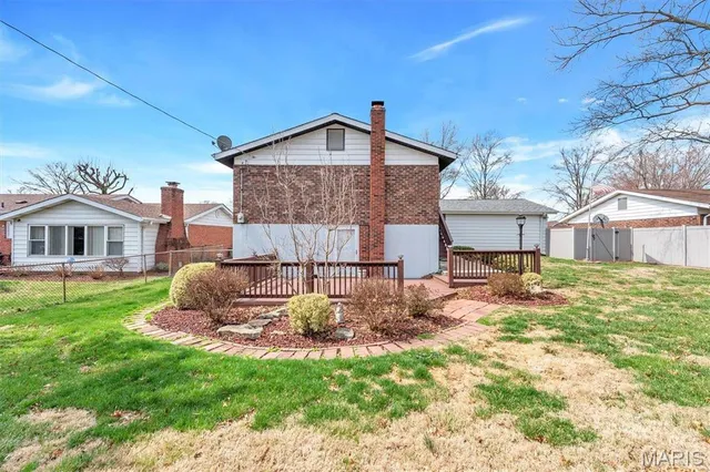 $2,250 | 5372 Chatfield Drive, St. Louis, MO 63129