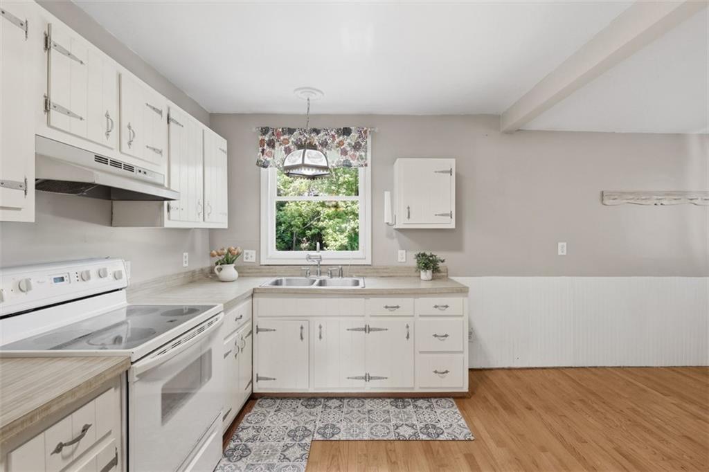 126 Davis Road Sewickley, PA 15143 - Photo 9 of 44