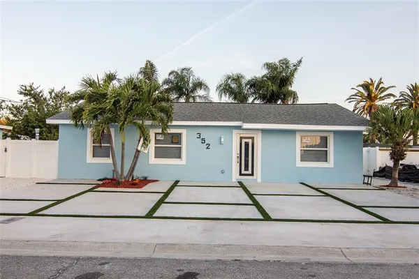 $850,000 | 352 144th Avenue, Madeira Beach, FL 33708