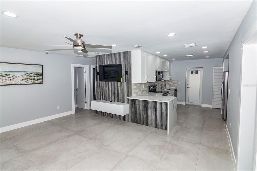 352 144th Avenue Madeira Beach, FL 33708 - Photo 23 of 51