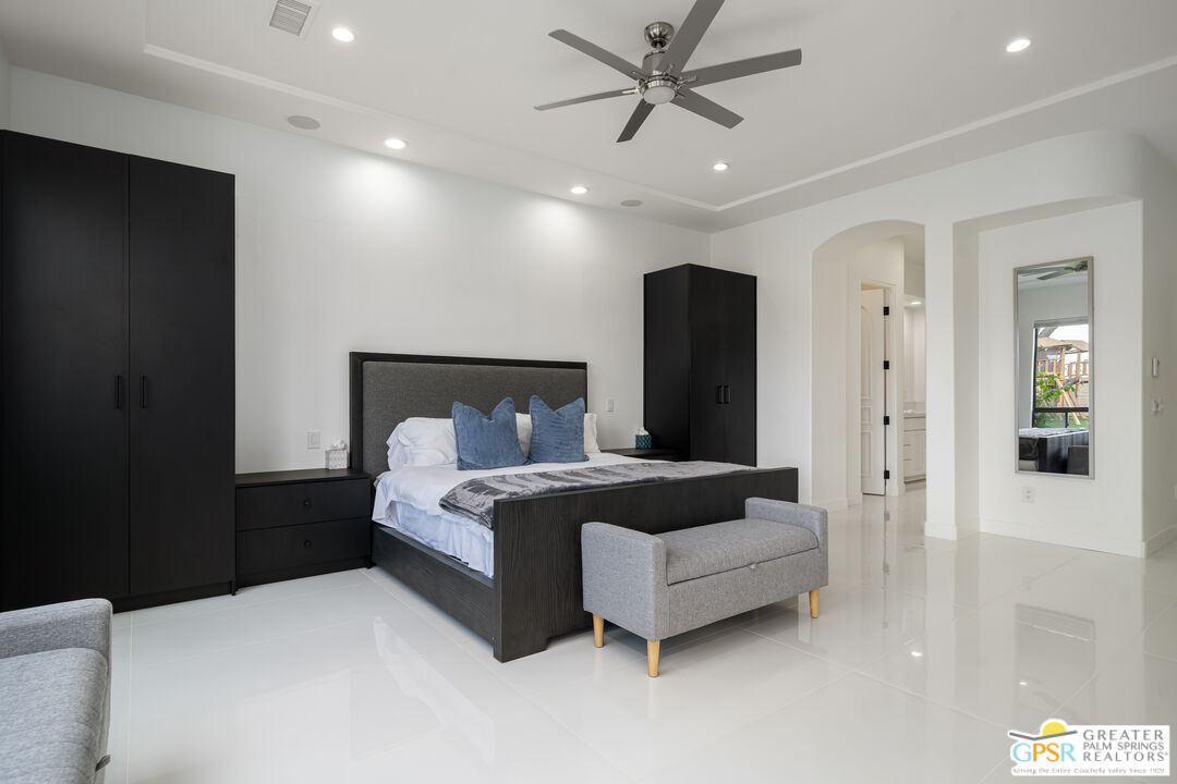 74226 Via Venezia Palm Desert, CA 92260 - Photo 18 of 38