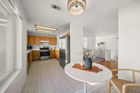 $975,000 | 10206 Wateridge Circle, Unit 159, San Diego, CA 92121