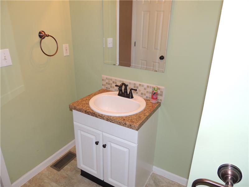4947 Lincoln Road Indianapolis, IN 46228 - Photo 17 of 18 Gallery Image 17