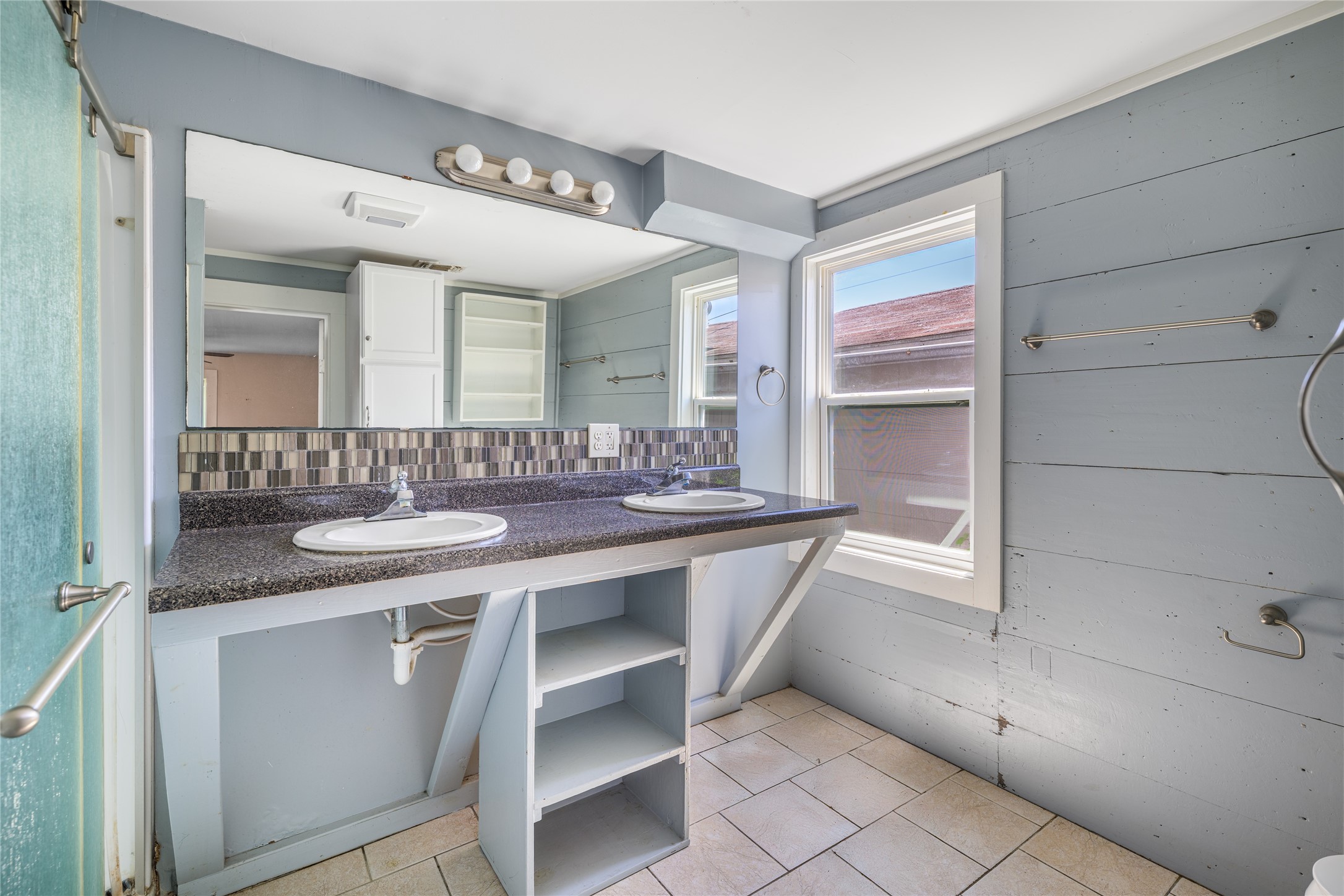 604 Fordtrand Street Ellinger, TX 78938 - Photo 8 of 13