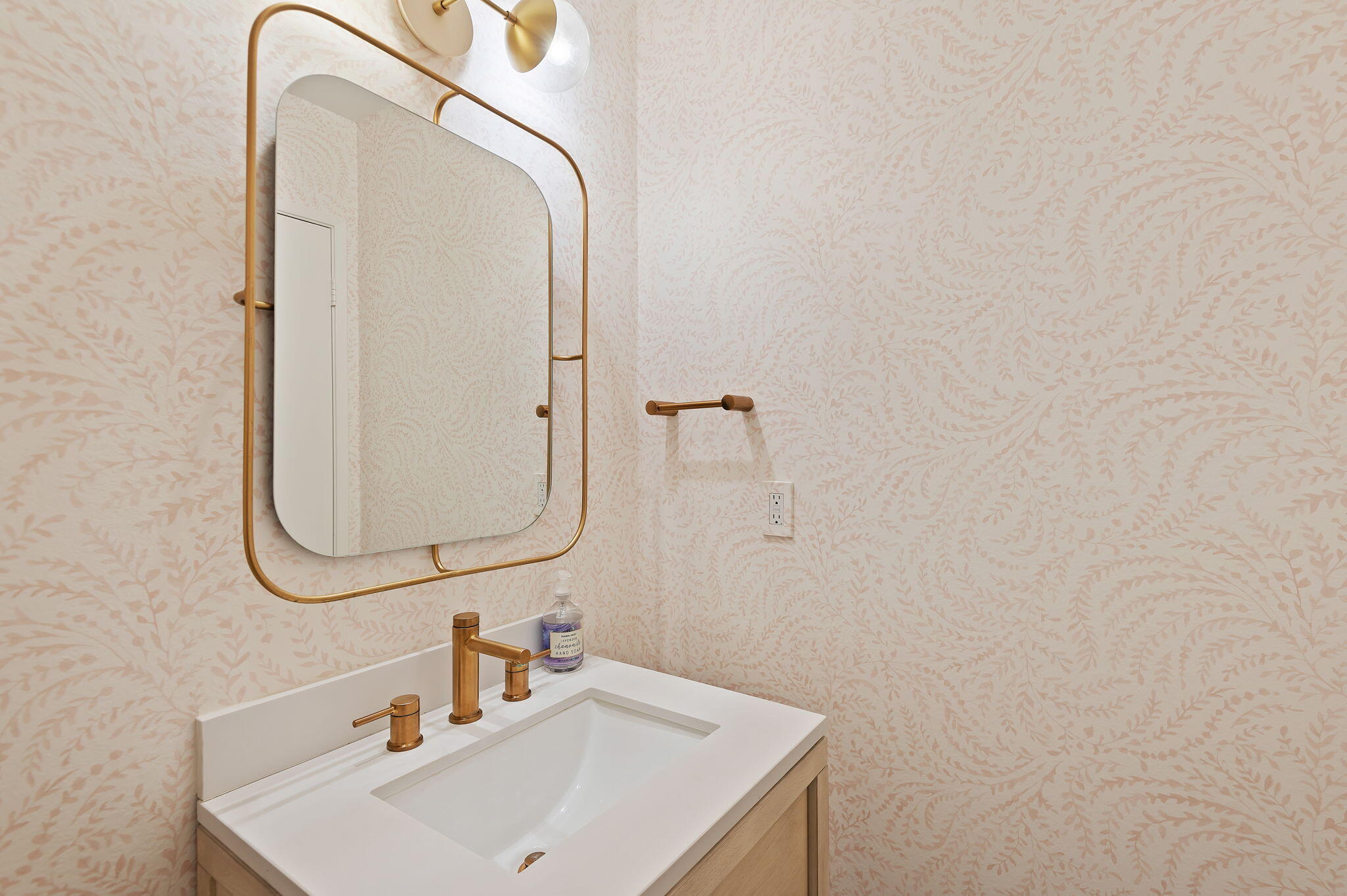 1031 Miramonte Drive, Unit 2 Santa Barbara, CA 93109 - Photo 11 of 15 11 - Powder Room