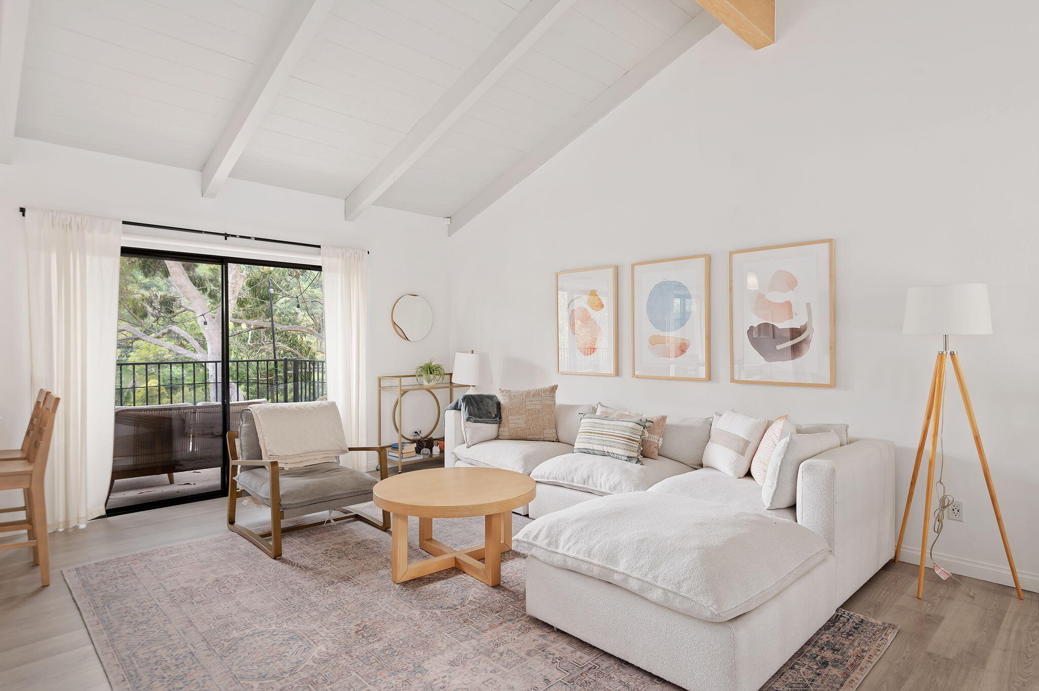 1031 Miramonte Drive, Unit 2 Santa Barbara, CA 93109 - Photo 3 of 15 03 - Living Room