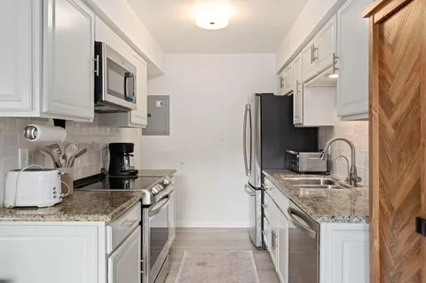 $998,000 | 1031 Miramonte Drive, Unit 2, Santa Barbara, CA 93109