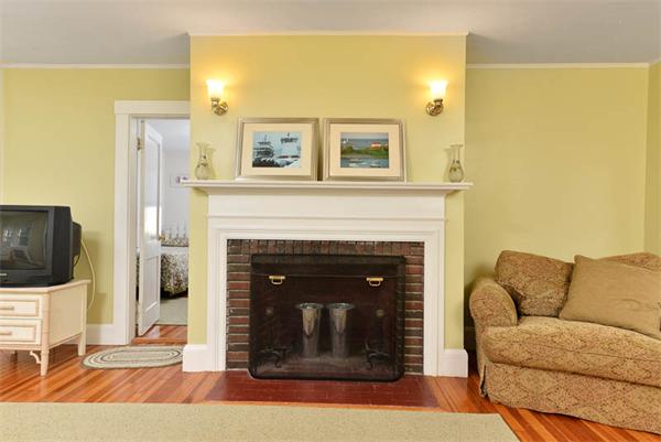 5 Hillside Road Scituate, MA 02066 - Photo 2 of 17 Gallery Image 2