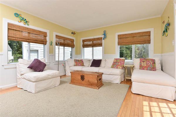 5 Hillside Road Scituate, MA 02066 - Photo 8 of 17 Gallery Image 8