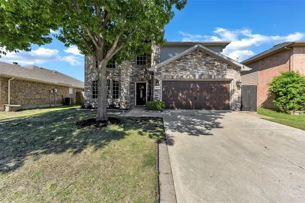 $355,000 | 13637 Cherokee Ranch Road, Roanoke, TX 76262