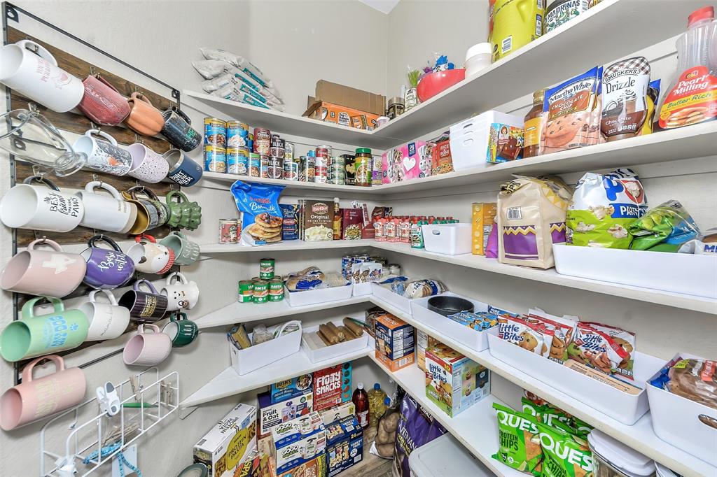 13637 Cherokee Ranch Road Fort Worth, TX 76262 - Photo 13 of 37 Large walk-in pantry