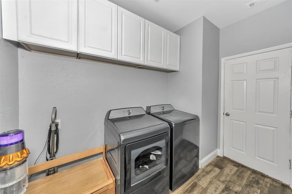 13637 Cherokee Ranch Road Fort Worth, TX 76262 - Photo 15 of 37