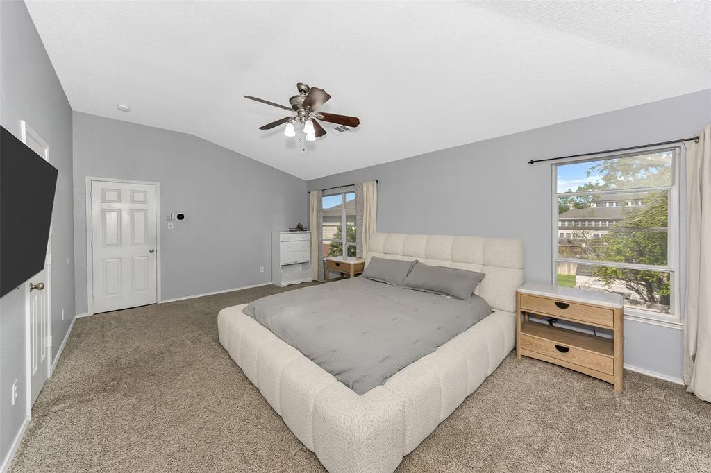 13637 Cherokee Ranch Road Fort Worth, TX 76262 - Photo 17 of 37 Primary bedroom, view 2