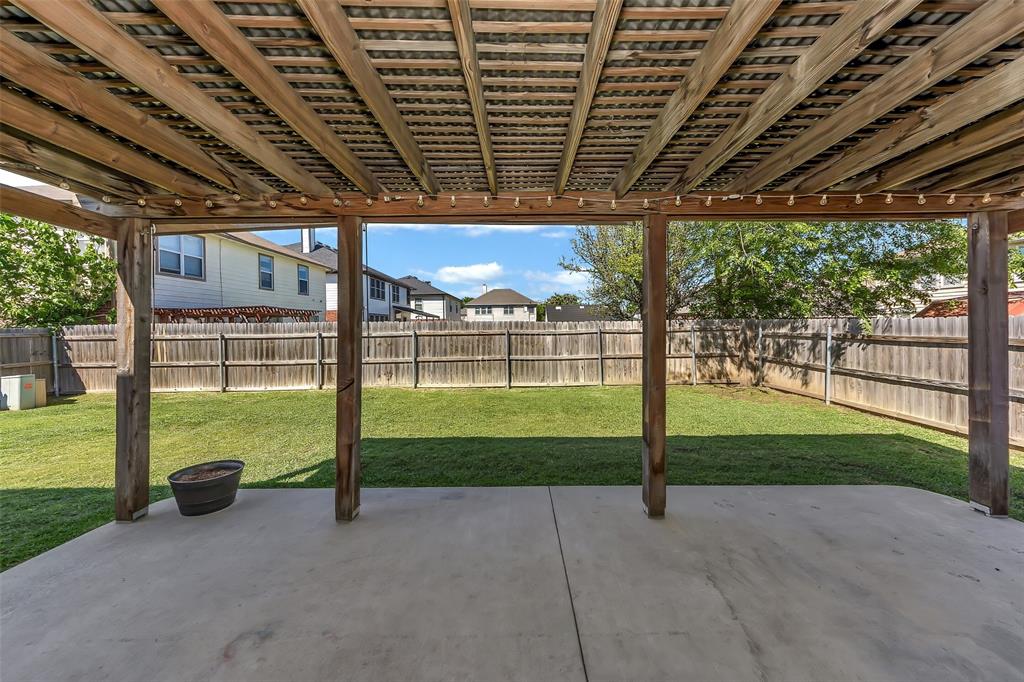 13637 Cherokee Ranch Road Fort Worth, TX 76262 - Photo 31 of 37 Covered Patio, view 1