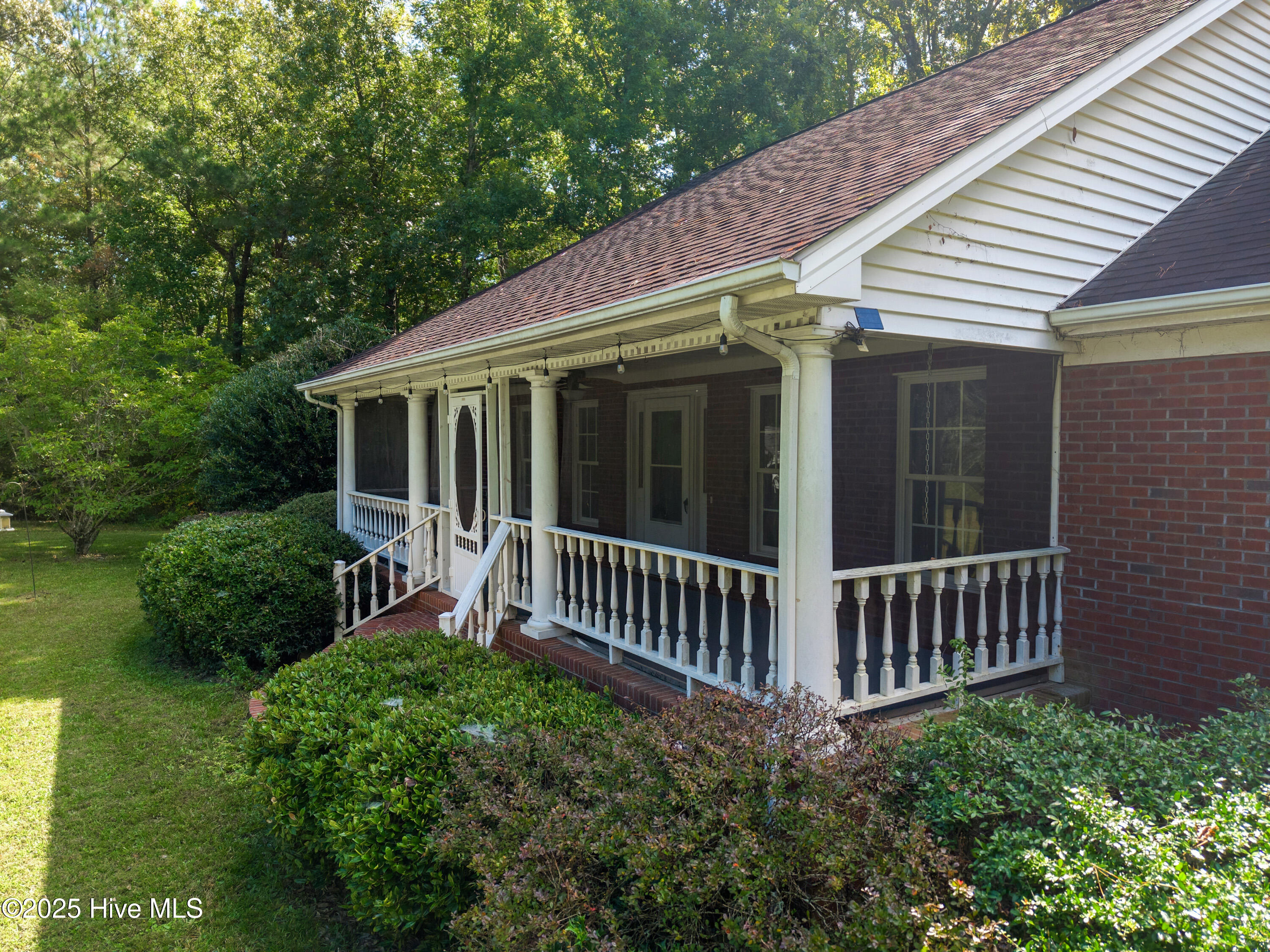 4449 Kershaw Road Oriental, NC 28571 - Photo 18 of 24 Exteior Front