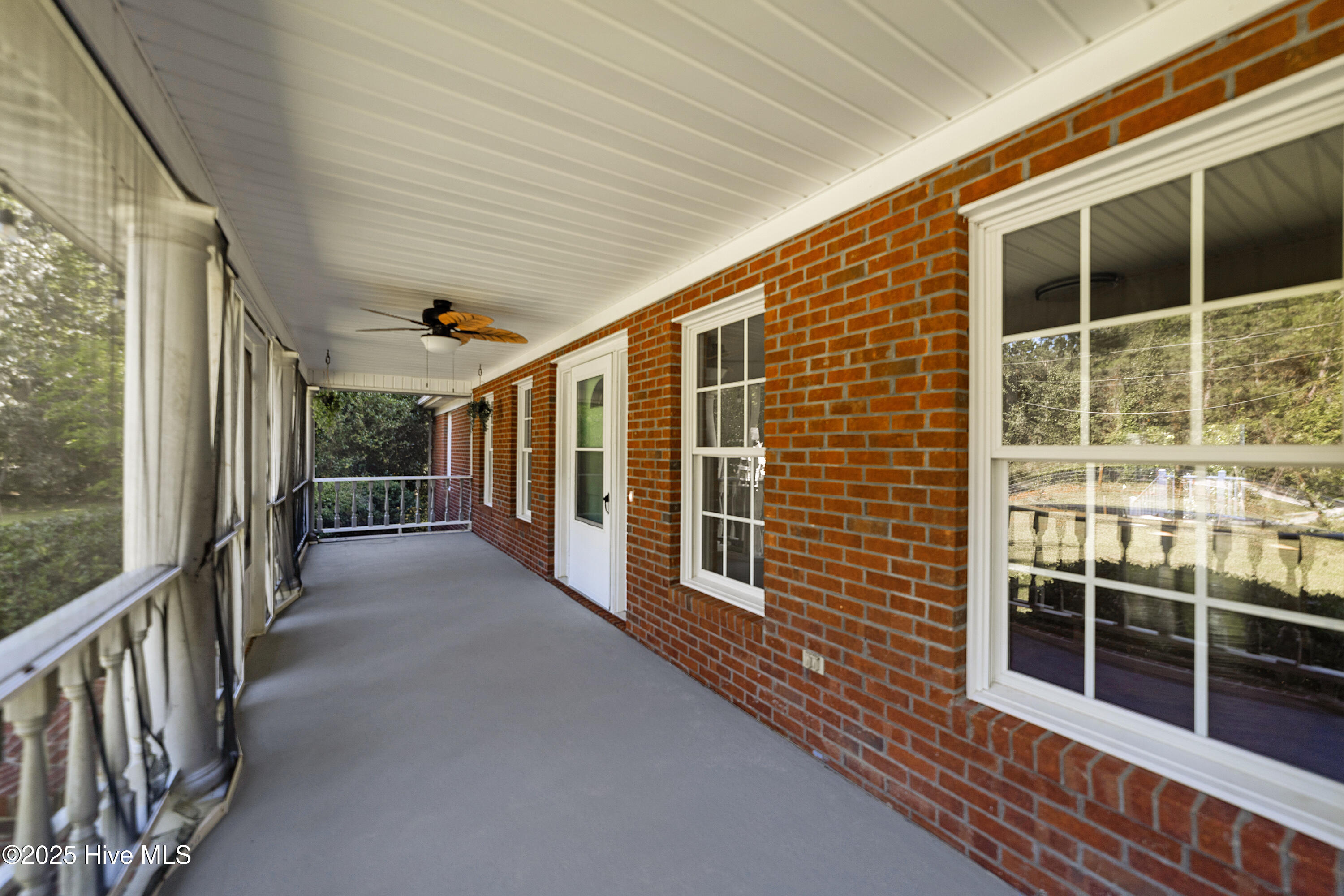 4449 Kershaw Road Oriental, NC 28571 - Photo 19 of 24 Exterior Front