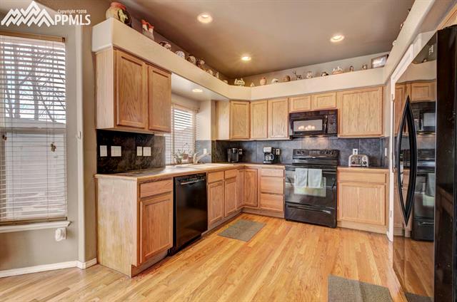 4695 Fencer Road Colorado Springs, CO 80911 - Photo 11 of 35