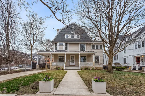 $1,925,000 | 1735 Asbury Avenue, Evanston, IL 60201