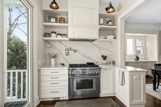 $1,925,000 | 1735 Asbury Avenue, Evanston, IL 60201