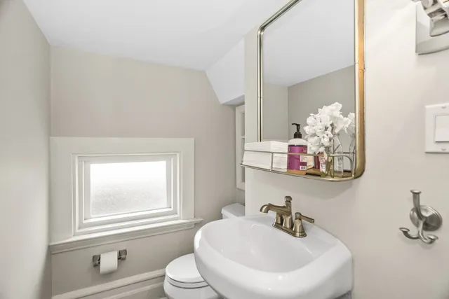 $1,925,000 | 1735 Asbury Avenue, Evanston, IL 60201