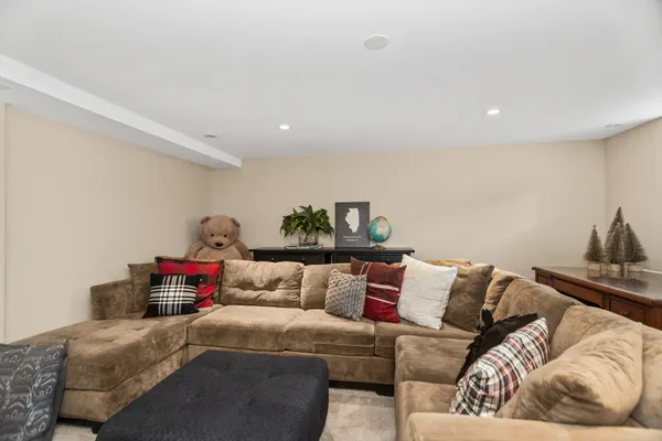 $1,925,000 | 1735 Asbury Avenue, Evanston, IL 60201