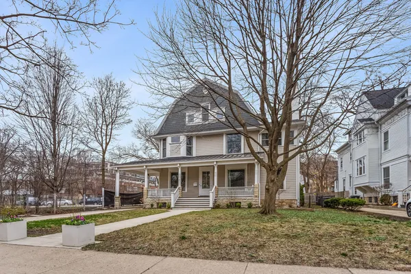 $1,925,000 | 1735 Asbury Avenue, Evanston, IL 60201