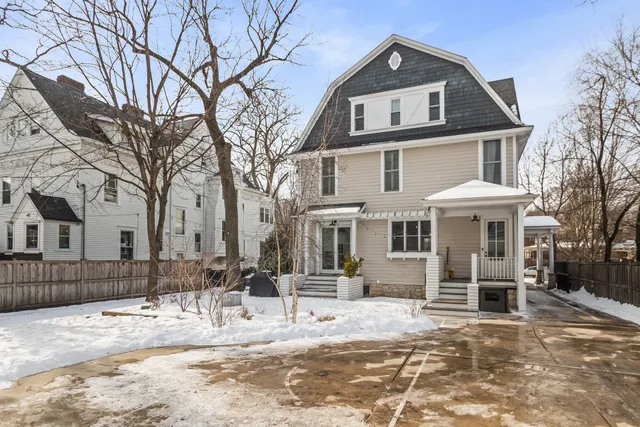 $1,925,000 | 1735 Asbury Avenue, Evanston, IL 60201