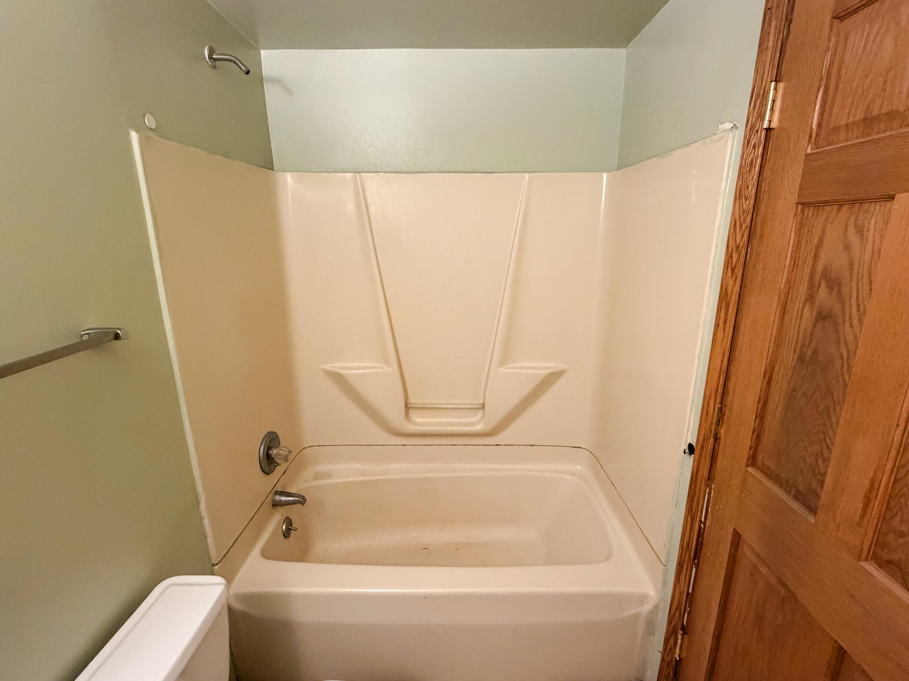 12375 Musbach Road Munith, MI 49259 - Photo 7 of 14 bathroom