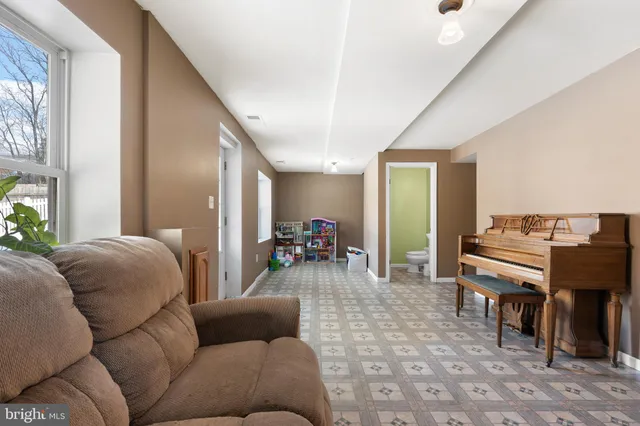 $299,900 | 11 West I Street, Brunswick, MD 21716