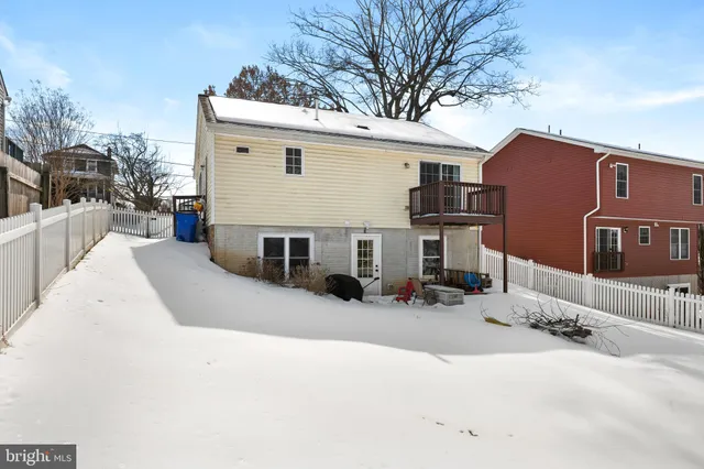 $299,900 | 11 West I Street, Brunswick, MD 21716