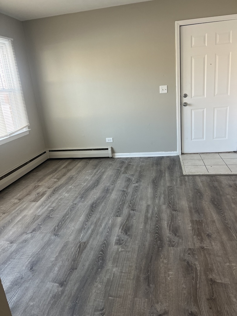 1340 North Main Street, Unit E1 Wheaton, IL 60187 - Photo 2 of 8