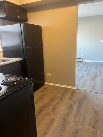 $1,300 | 1340 North Main Street, Unit E3, Wheaton, IL 60187