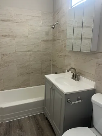 $1,300 | 1340 North Main Street, Unit E3, Wheaton, IL 60187