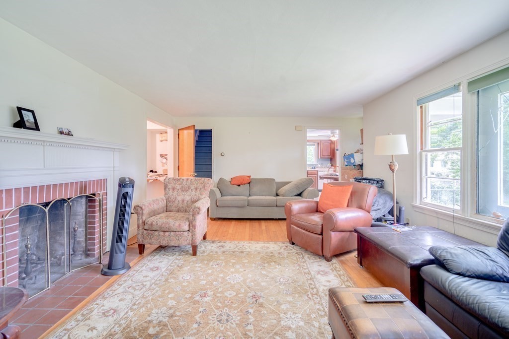 22 Atwater Place Springfield, MA 01107 - Photo 11 of 21 Gallery Image 11