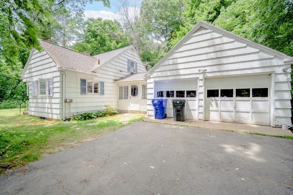 22 Atwater Place Springfield, MA 01107 - Photo 3 of 21 Gallery Image 3